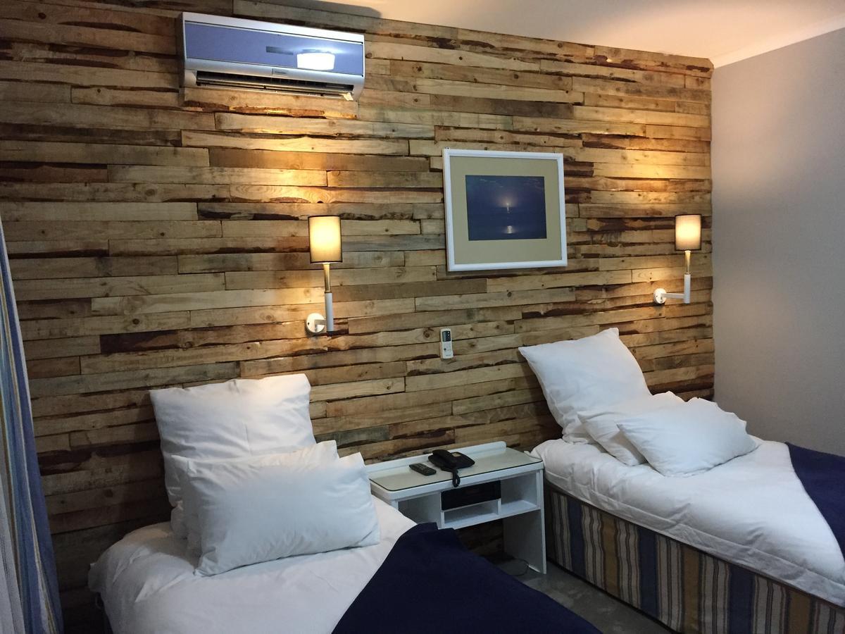 Casa Mia Hotel Уолфиш Бей Екстериор снимка