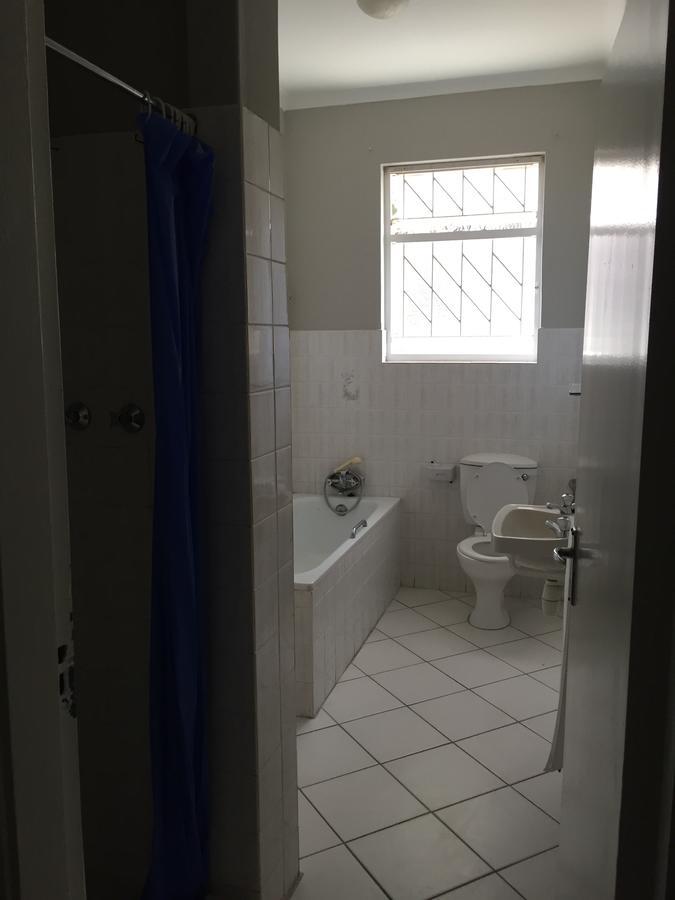 Casa Mia Hotel Уолфиш Бей Екстериор снимка
